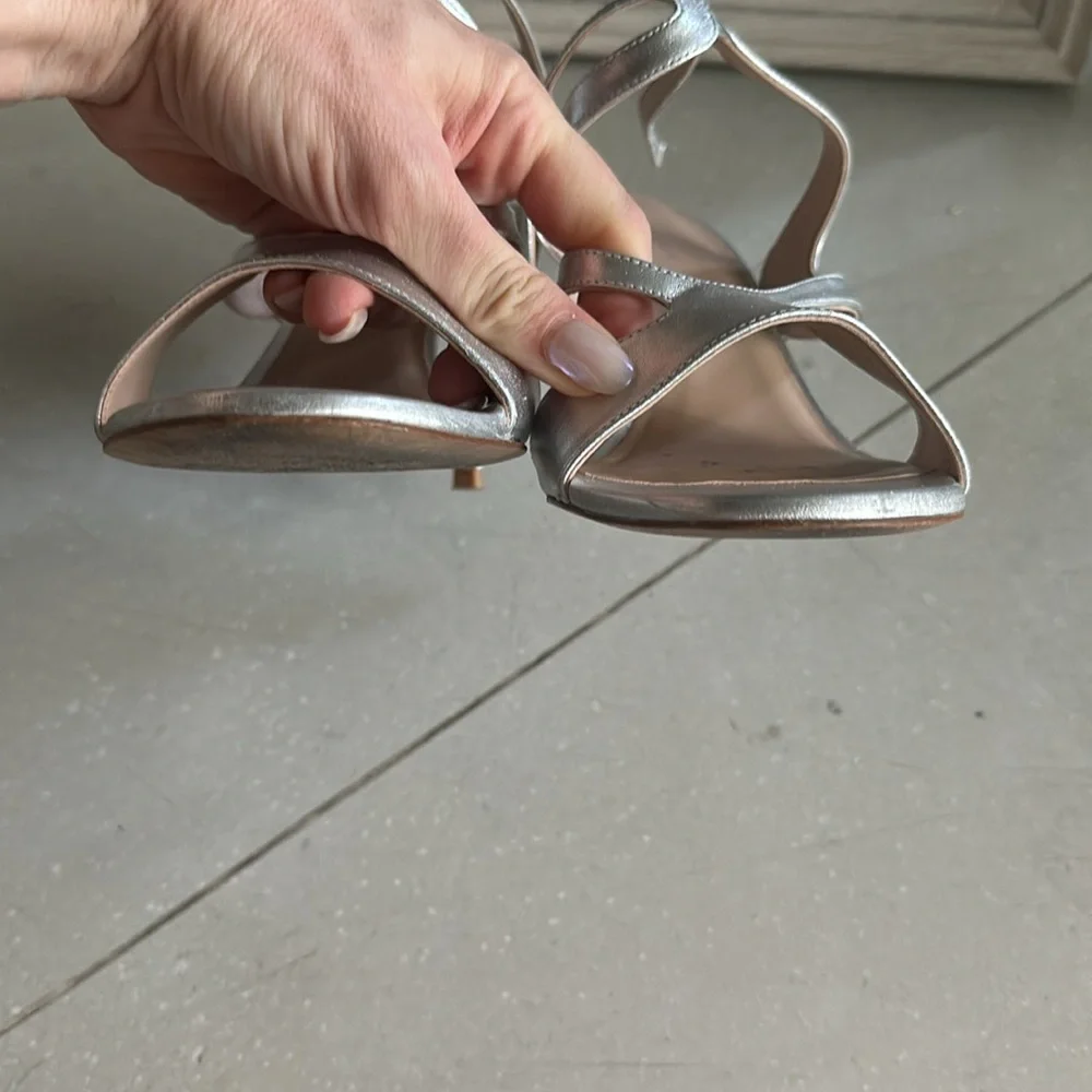 ⭐️ Stuart Weitzman Mariposa Ankle Sandal Size 10 - Picture 12 of 12
